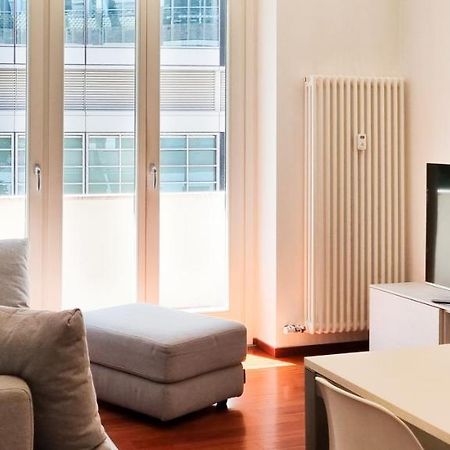 Joivy Superb Flat, 2 Balconies & Skyscrapers View Apartment Milan Exterior photo